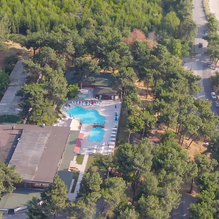 Troia Tusan מלון