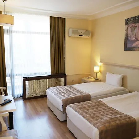 Hotel Troia Tusan