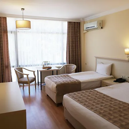 מלון Troia Tusan