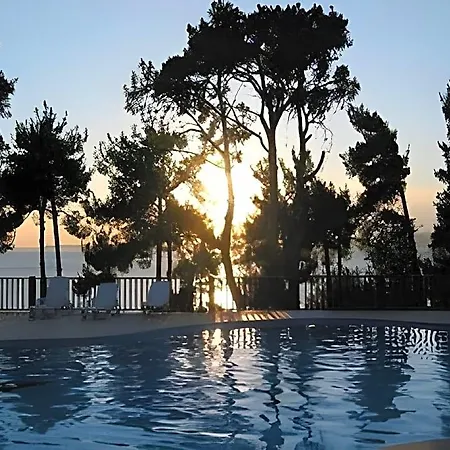 Hotel Troia Tusan
