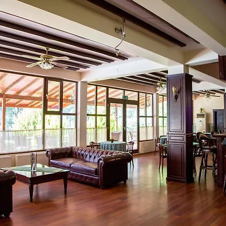 Troia Tusan מלון